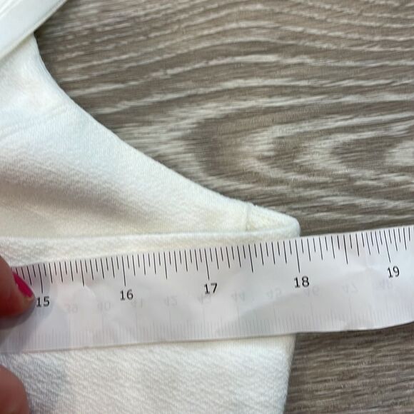 Aritzia Babaton white crop top with thin straps and Back Zip Closure L - Picture 10 of 12